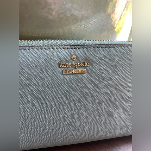 kate spade Handbags - Kate Spade Full Zip Wallet